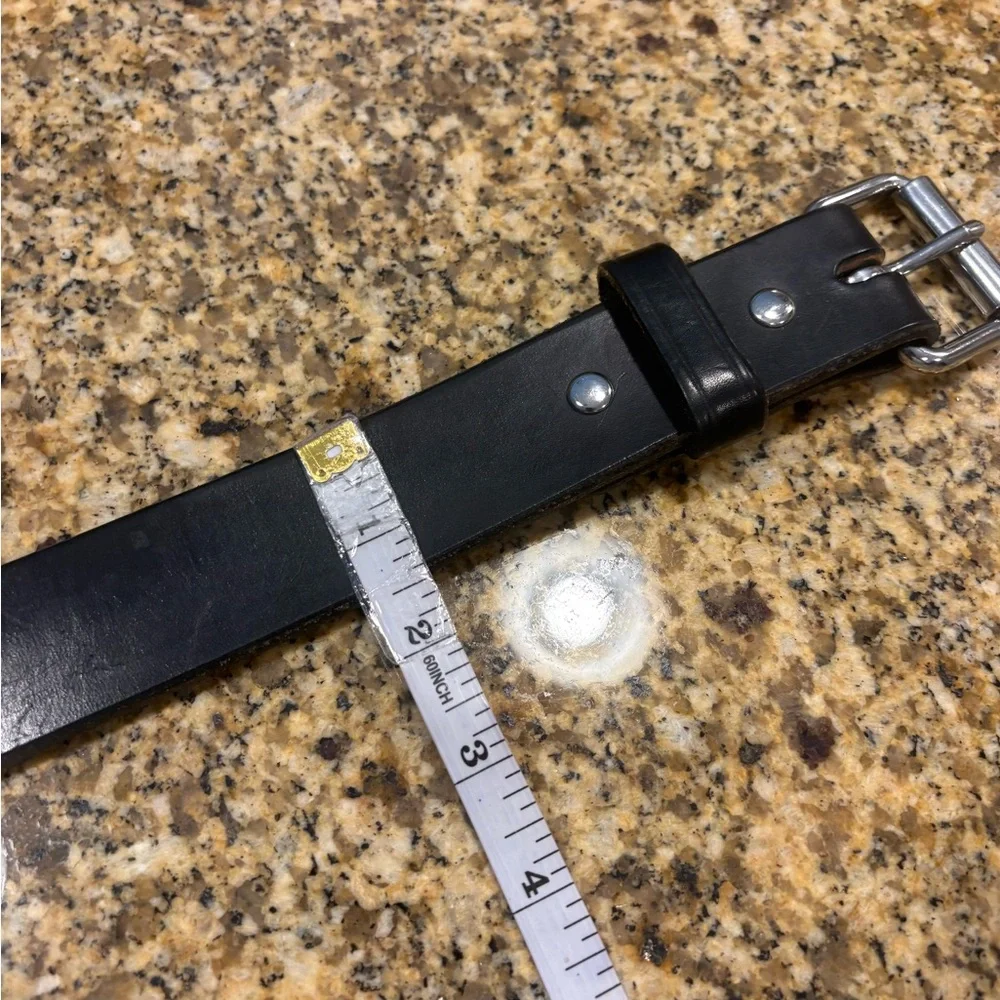 AMISH MADE IN USA HANDCRAFTED CHUNKY BLACK LEATHER MENS BELT SIZE 42